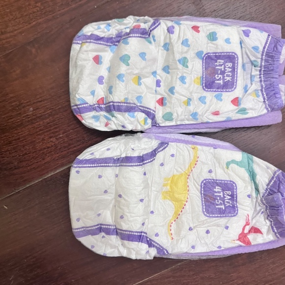 4-5 T Pampers Easy-ups/Pull-ups (48 count) - Picture 4 of 6